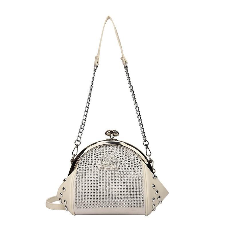 

Сумка Женская Ретро Заклепки Яркая На Одно Плечо Через Плечо Ракушка Селебрити Горячая Девушка Стиль Ужин Под Мышку белый