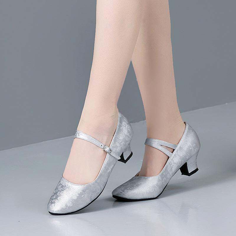 Latin Dance Shoes Lady Closed Toe Salsa Pumps Low Heels Sandals Ballroom Dancing Shoes for Women Zapatos Mujer