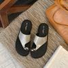 Thick-soled one-word set of toe slippers for women to wear in the summer of 2025, new models with skirts, flip-flops, Roman niche sandals