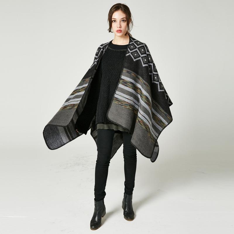 Women's new rhombus-shaped color bar shawl, high-end women's double-sided wear, and travel capes are on sale.