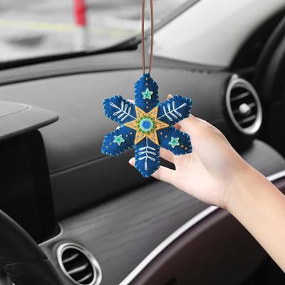 Ornements de Flocons de Neige en Feutre Brodé Fait Main Décoration à Suspendre pour Arbre de Noël Accessoires Festifs Colorés pour les Fêtes