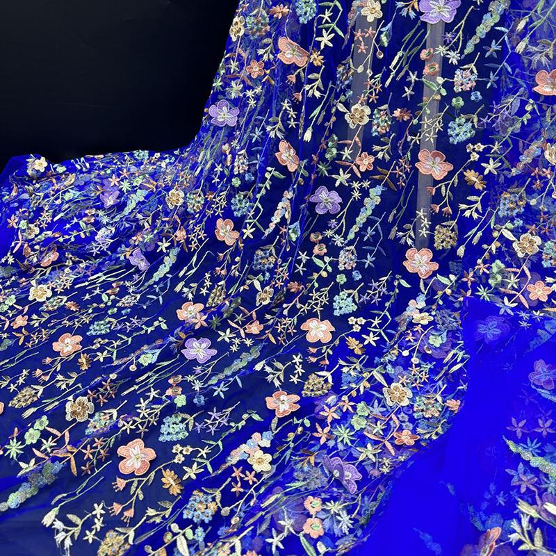 

1 ярд 3D Цветочная кружевная тюль Ткань Нежная вышитая кружевная ткань для самостоятельного шитья Свадебное платье Вечеринка Фон Декор 1 Yard