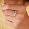Yanbai Silver Zircon Water Drop Ring - Elegant and Stylish Design