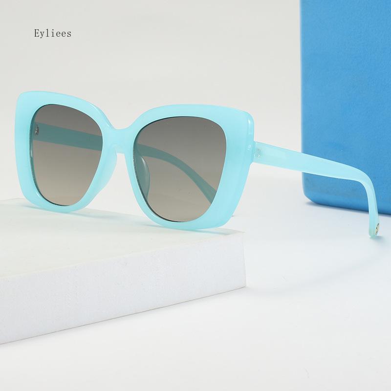 New Fashion Cat Eye Sunglasses Female Luxury  Designer Sun Glasses for Women Travelling Sun Shades Glasses High Definition