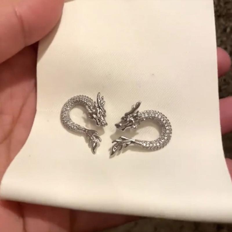 Lightweight and Comfortable Chinese Dragon Earrings Chinese Culture Themed Dragon Ear Studs Adornment Stylish Ear Rings