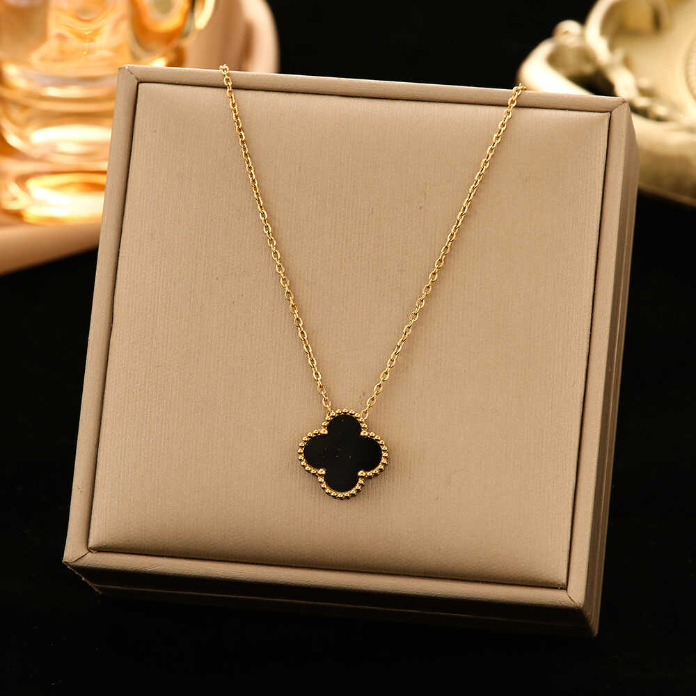 Four-Leaf Clover Double-Sided Necklace Does Not Lose Colour Female Summer Senior Sense Lucky Grass Pendant Temperament Collarbone Chain