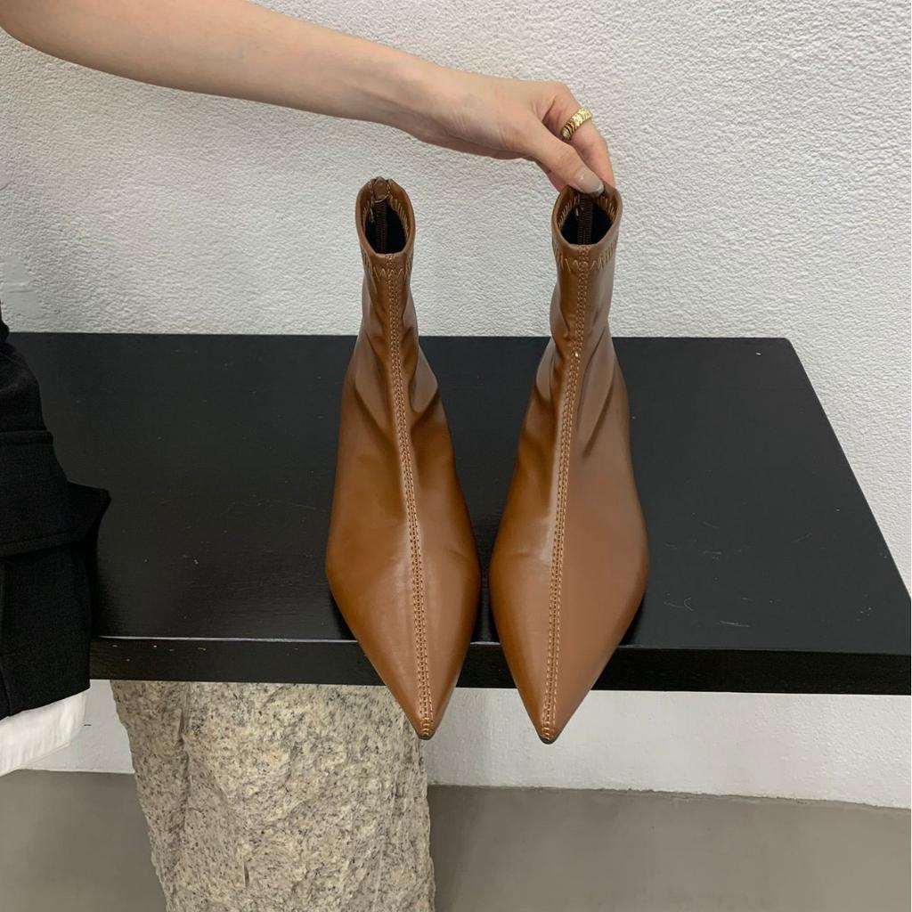 2025 New Korean Version Pointed Splicing Inner High Slope Heel Low Tube Rear Zipper Chelsea Martin Booties