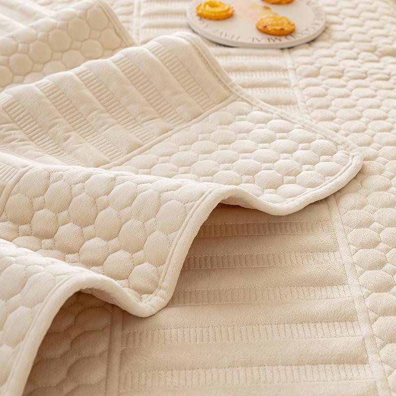 Plush Winter Minimalist High-end Anti Slip Thickened Sofa Cover
