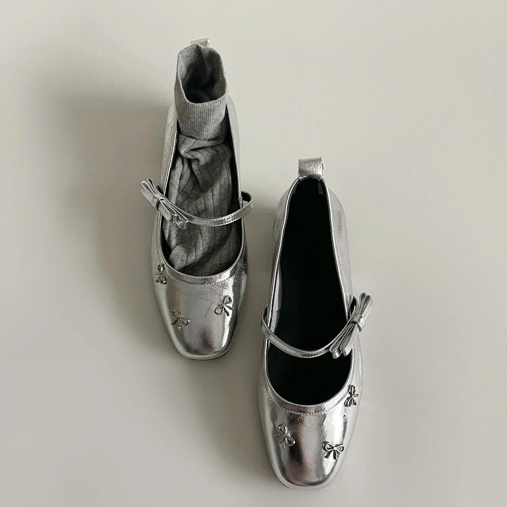Silberne flachsohlige Einzelschuhe Damen flachmündige Mary Jane Schuhe Ein-Wort-Schnalle Schleife vielseitige kleine Lederschuhe