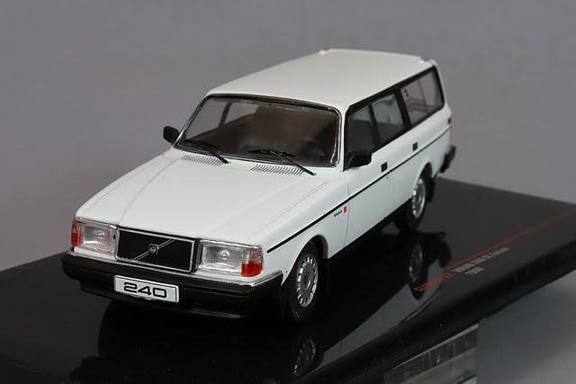 

IXO Volvo 240 GL Универсал 1988 Белый 1/43