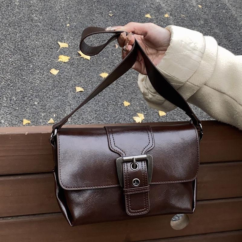 Premium retro underarm shoulder bag women's autumn and winter new fashion versatile work commuter messenger bag
