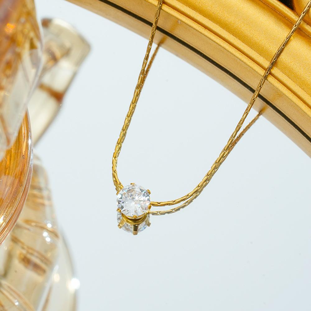 Temperament Light Luxury Exquisite Necklace for Women Versatile Fashion High-end Diamond Inlay