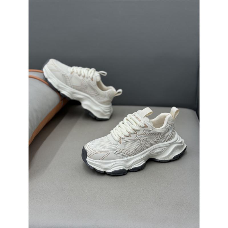 New comfortable shoes sneakers breathable and comfortable bjd