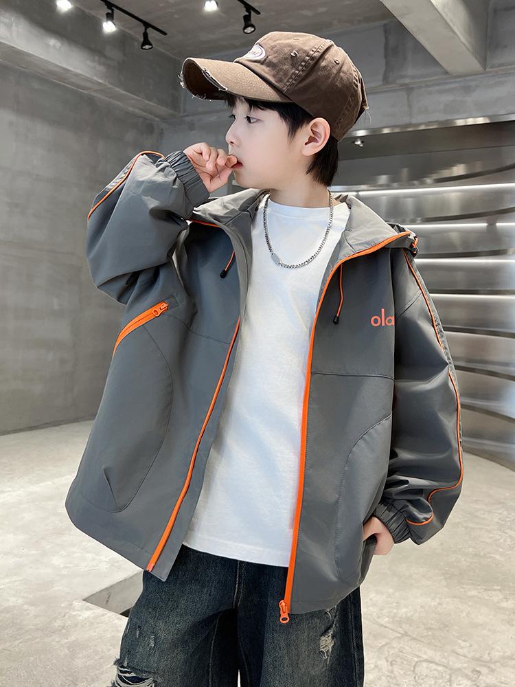 Boys' Trendy Hooded Windbreaker for Medium & Large Children - 2026 Spring/Autumn Fashion Jacket