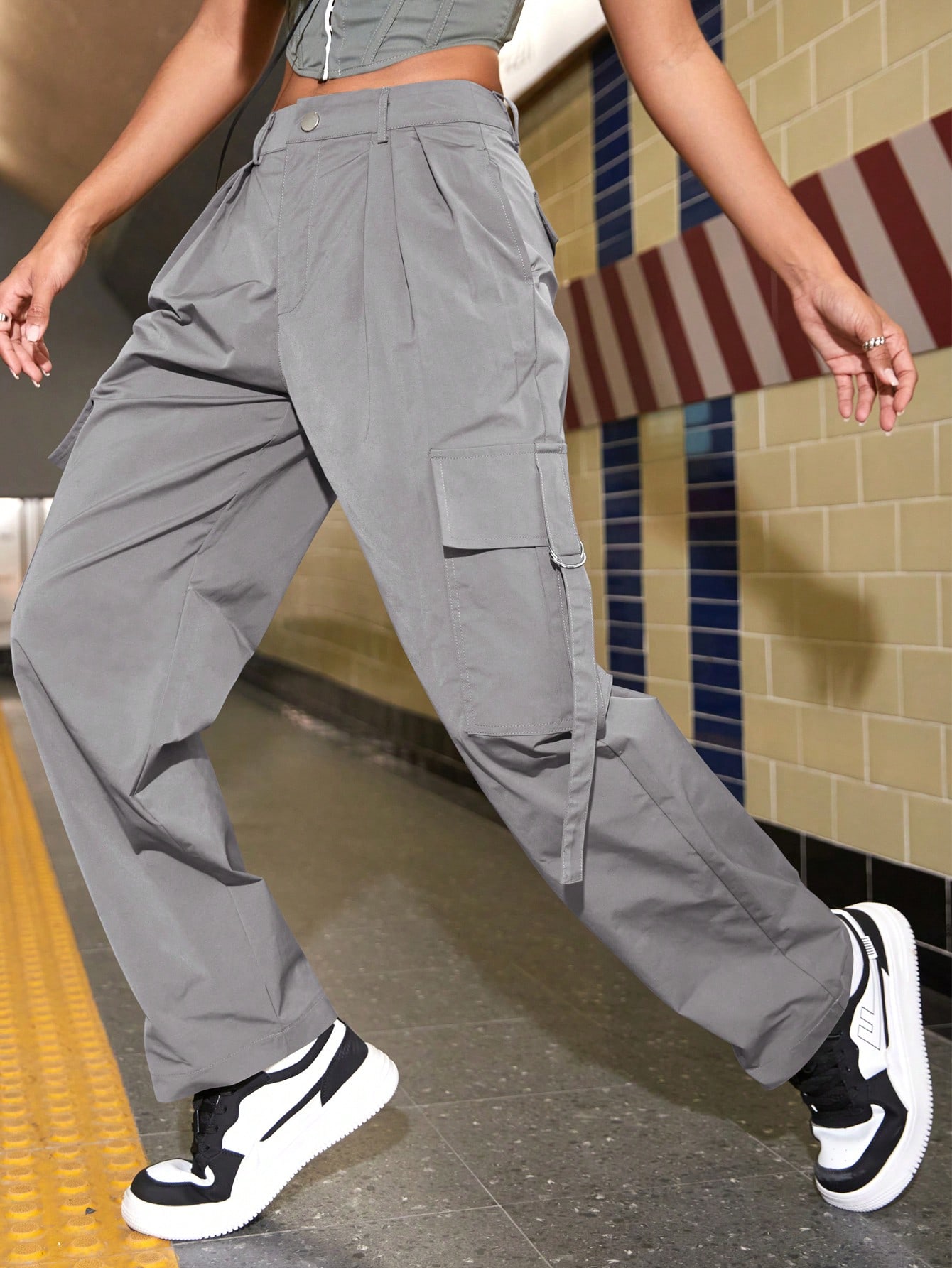 Брюки-карго Rose Beauty с клапанами и боковыми карманами XS фиолетовый/лиловый — фото 21