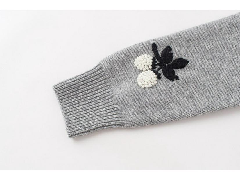 Women's Embroidered V-Neck Cashmere Cardigan - Trendy Autumn/Winter Style, Thick Knitted Outerwear