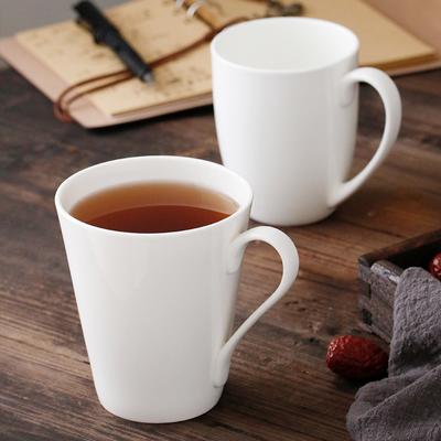 Fehér csontporcelán bögre vizespohár nagy űrtartalmú kerámia csésze otthoni irodai kávéscsésze tejescsésze teáscsésze skandináv stílusú bögre dekoráció