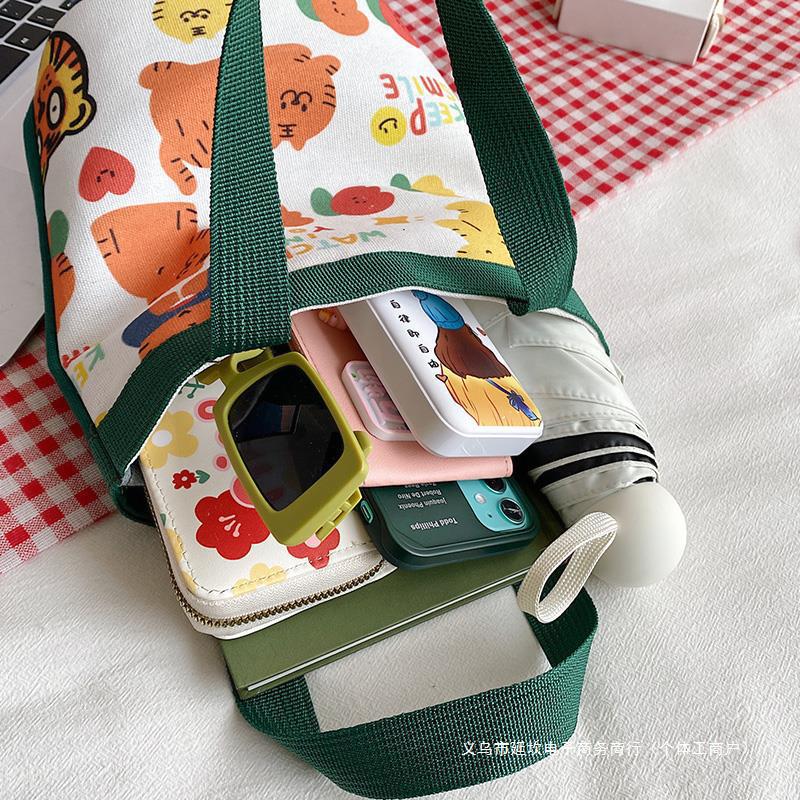 Korean  Lunch Bag Handbag Japanese Cute Cartoon Tiger Rabbit Girl Carrying Buck Bag Food Storage Bag