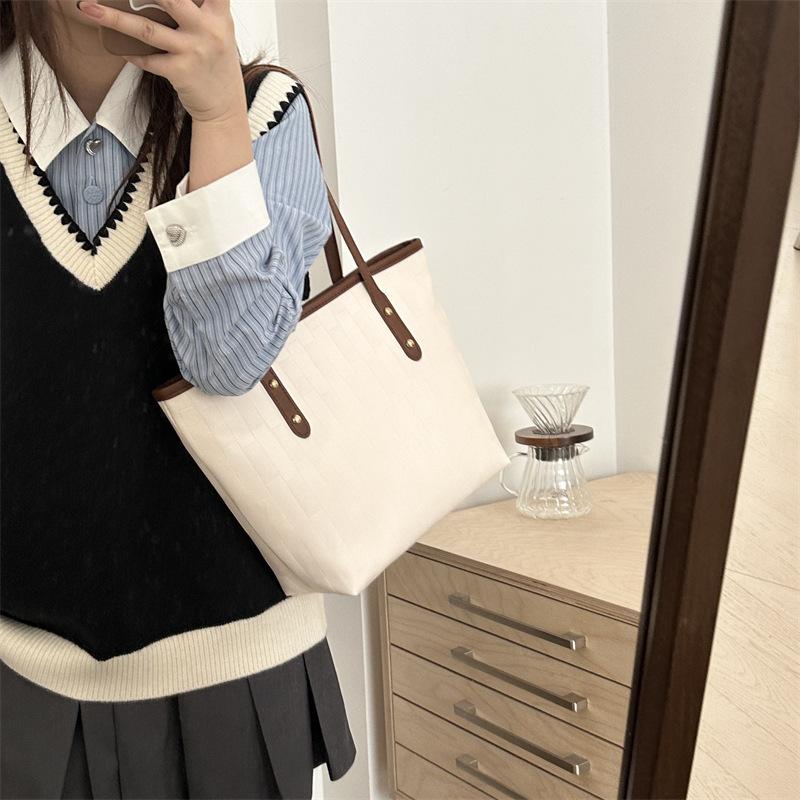 Fashionable Large Capacity Retro Tote Bag Women's Bag New Casual Commuter Bag Fashionable Simple Shoulder Bag