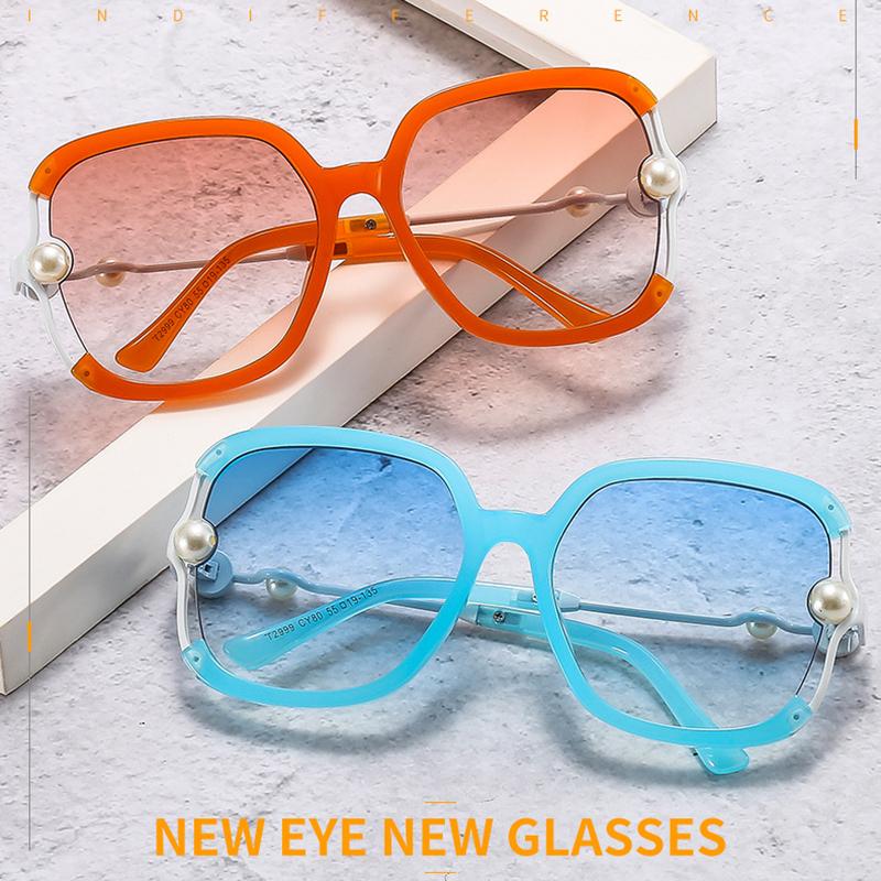 Luxury Designer Square Big Frame Sunglasses Women Fashion Vintage Pearl Oversized Sun Glasses Female Eyewear