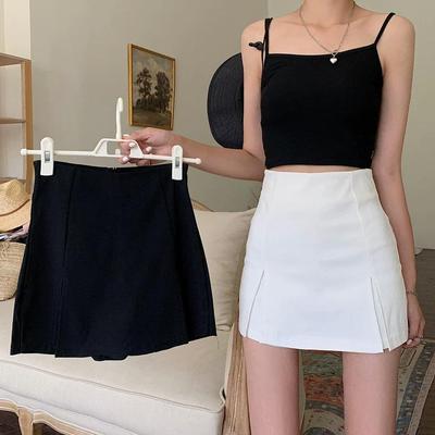 Gonne e pantaloni da donna – Pantaloncini