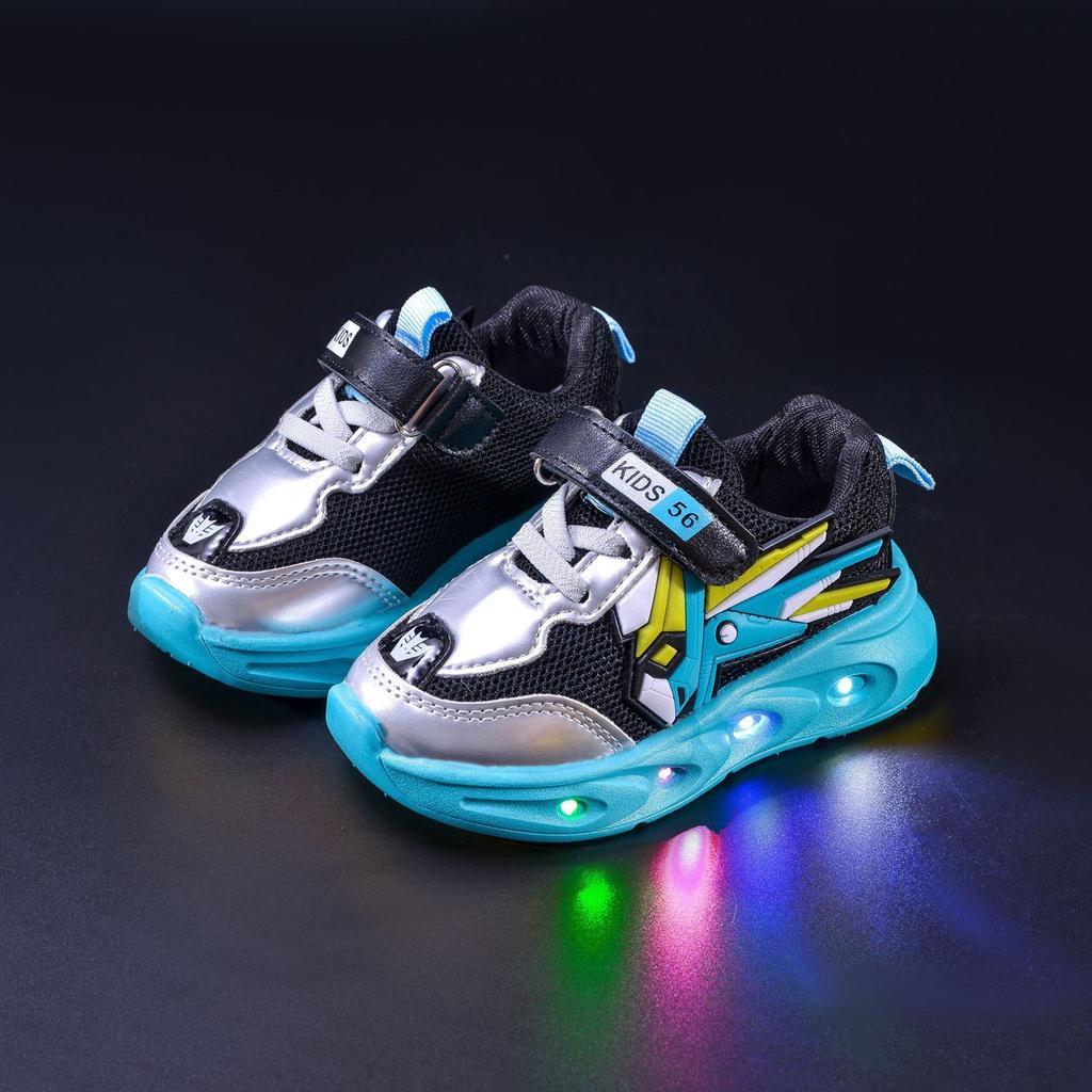 Scarpe da cartone animato Mecha per ragazzi Scarpe sportive casual per bambini Primavera e autunno Scarpe con luce LED