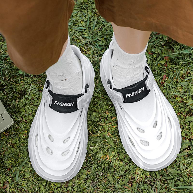 Summer Sandals for Men Breathable Massage Platform Clogs Man Comfortable Non-slip Beach Slippers Men Sandals Sneakers