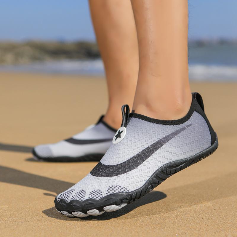 Venkovní nové plážové boty pánské a dámské boty do proudu brodivé boty protiskluzové a proti pořezání prodyšné zadní měkká podrážka rychleschnoucí plavecké boty
