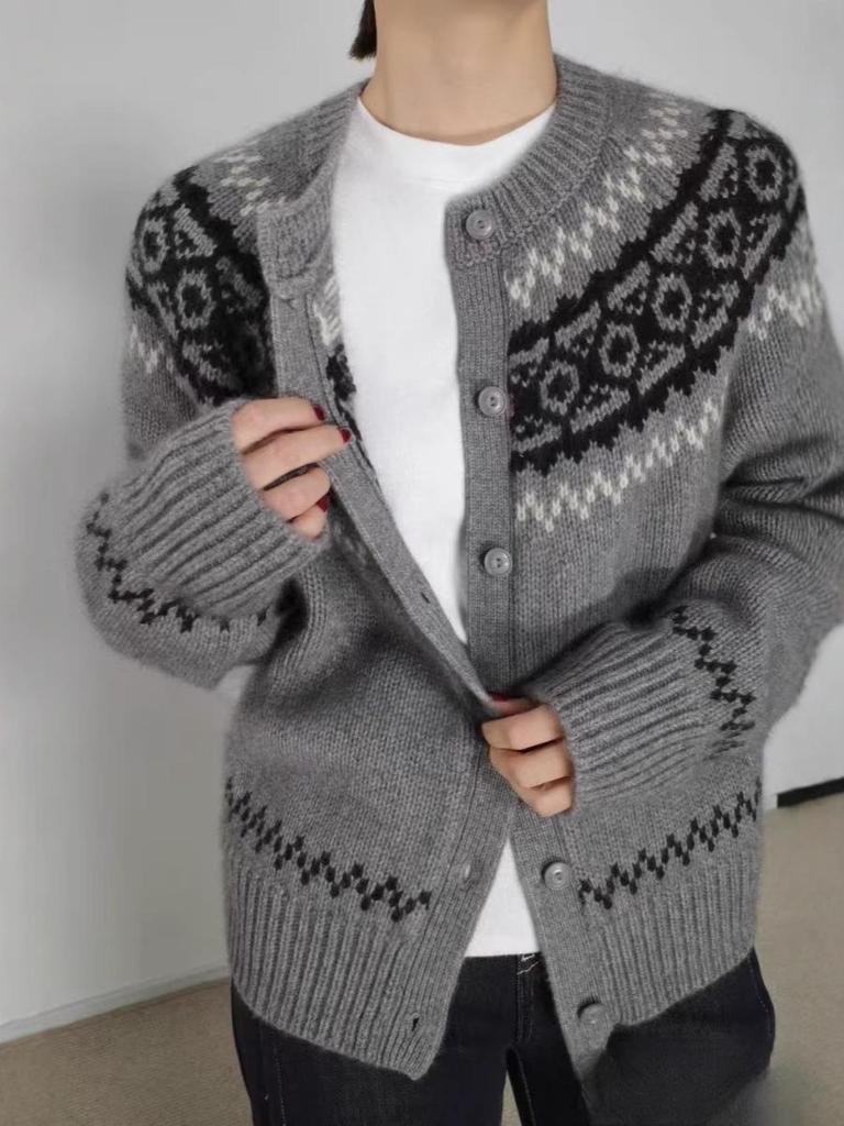 Women's Fair Isle Retro Cashmere Cardigan: Round Neck, Jacquard Sweater Coat, Loose Knit Top