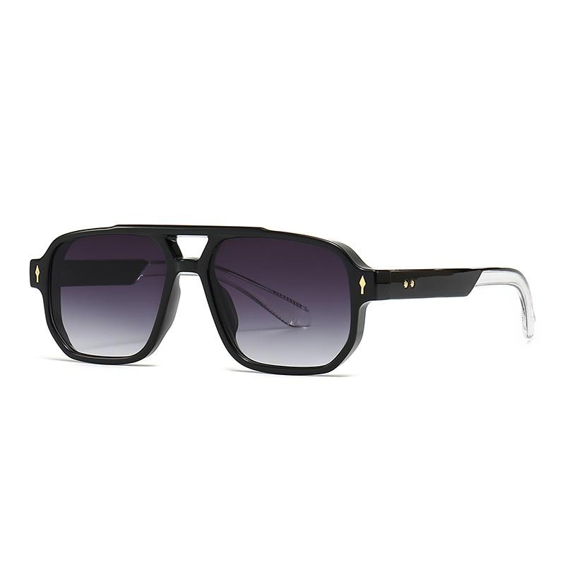 

European and American trends street photography retro literary sunglasses modern charm rivet inlaid sunglasses