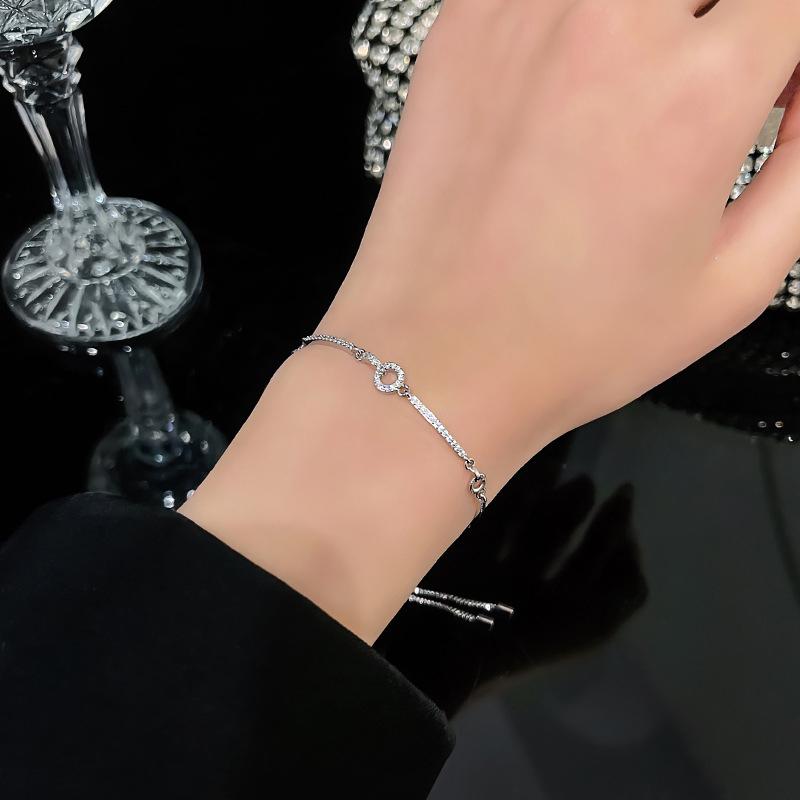 Korean Geometric Micro-Pavé Luxury Bracelet - Trendy  Hand Jewelry For Women Daily Party Accessories