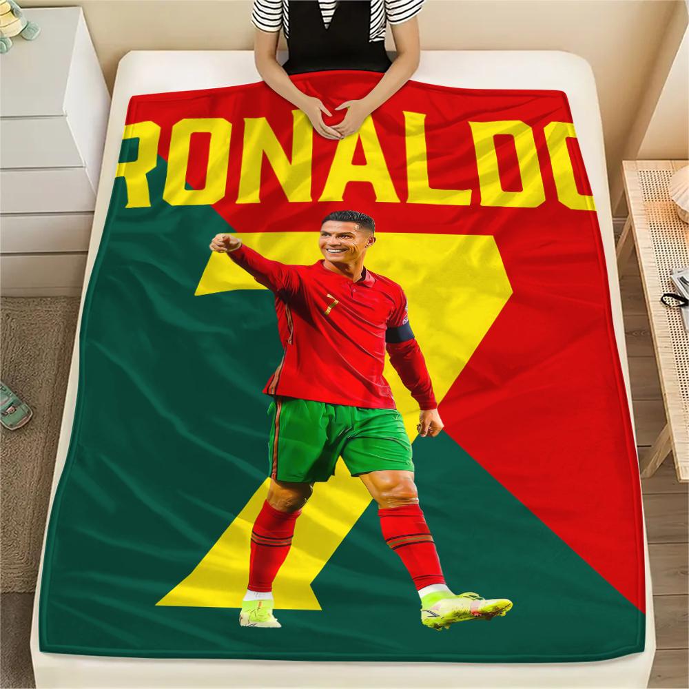 

1 шт. Фланелева ковдра з принтом CR7, Висока якість, Для всіх сезонів, Декор для дому, Тепло та затишок, Ідеально для Різдвяних подарунків 150cm x 200cm
