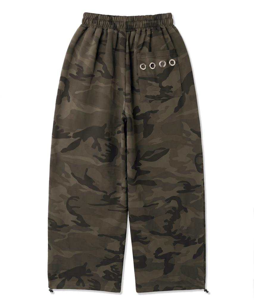 FUZZY SCAN Camo Big Eyelet Curved Balloon Pants 2 Colors