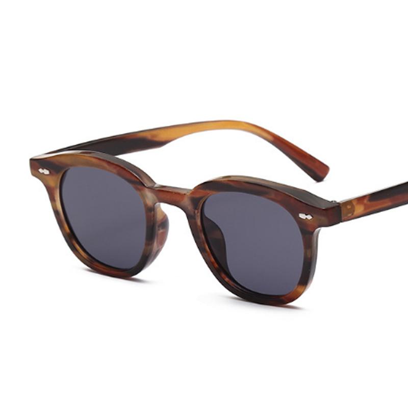 Round Vintage Sunglasses Woman Brand Designer Retro Rivet Sun Glasses Female Fashion Black Mirror Small Frame Oculos De Sol