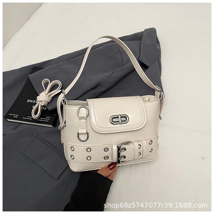 

2025 New Hand Shoulder Bag Large Capacity Niche Design Motorcycle Versatile Millennial Hot Girl Armpit Bag Crossbody Bag белый