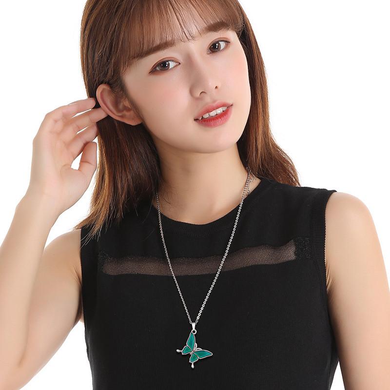 Fashionable Womens Titanium Steel Butterfly Necklace With Stunning Thermochromic Color Changing Effect