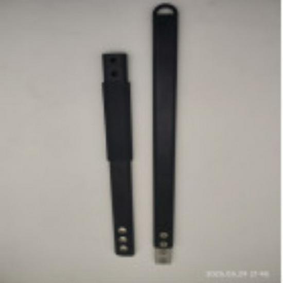 Kulatá perforovaná nerezová lopata na pizzu s dřevěnou rukojetí pro domácí pečení a přenos dortů