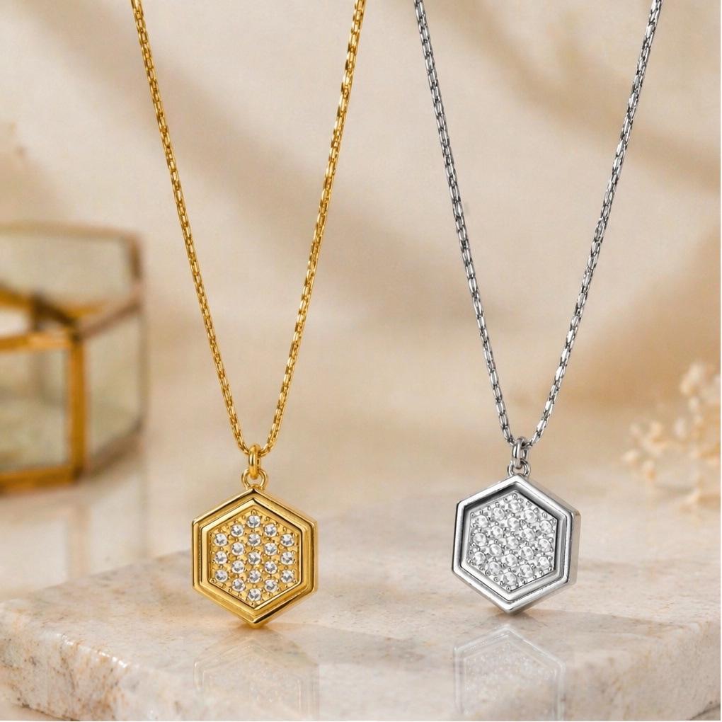 Zirconium Titanium Geometric Pendant Necklace - Japanese & Korean Style, Fashionable Light Luxury for Women