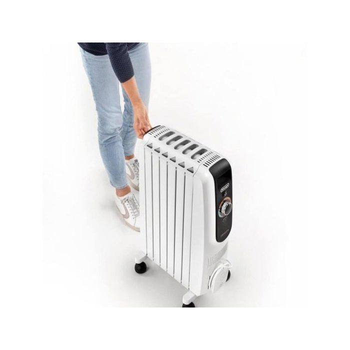 Radiador Eléctrico DeLonghi TRD50615E 1500W compacto con termostato programable y ruedas Smart Set