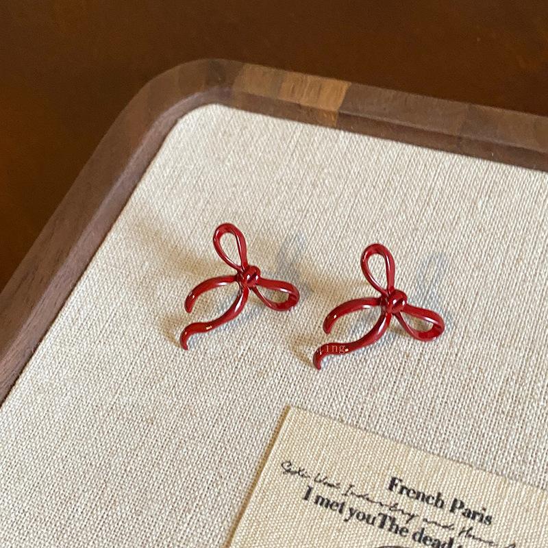 Temperament Encore Red Hollow Bowknot Stud Geometry Earring Jewelry Christmas Girl Friend Gift