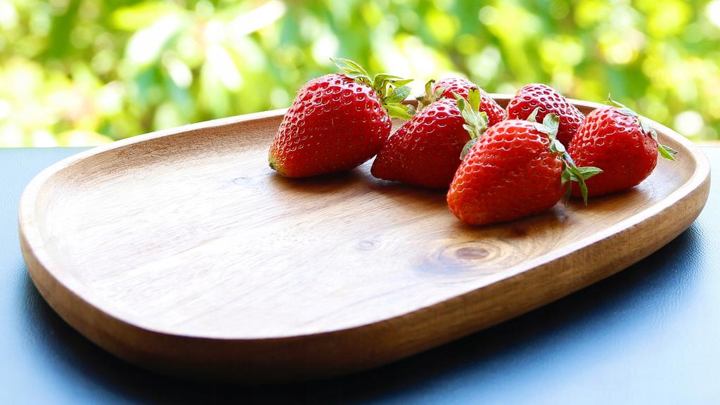 ACACIA WOODEN PLATE SERVING BOARD