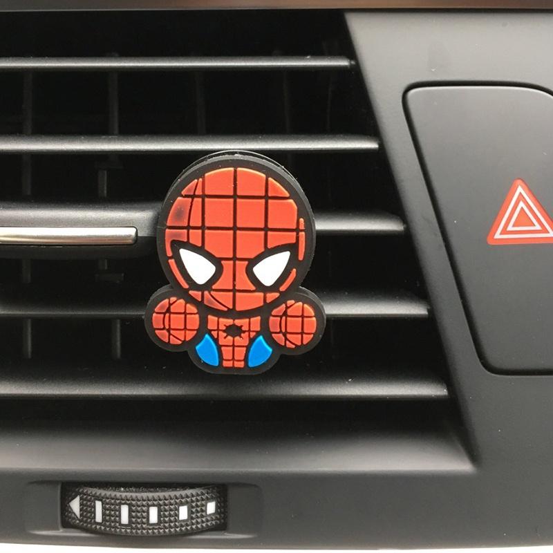 Roztomilý kreslený osvěžovač vzduchu do větrací mřížky s prémiovou vůní pro interiér vozu