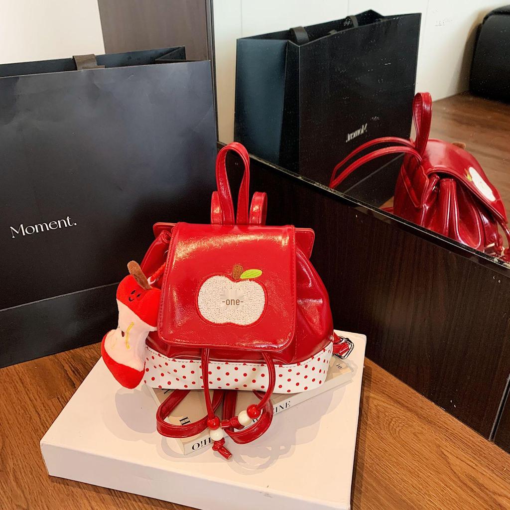 2025 Autumn Cute Apple Pendant Women's Lightweight Travel Backpack - Large Capacity, Casual Commuting Bag