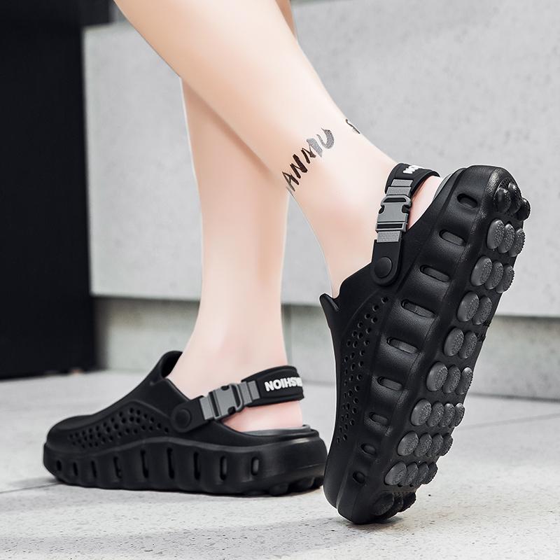 Fashion Clogs Women And Men Sandals Casual Shoes Unisex Slippers EVA Lightweight Sandals For Summer Beach Sandals