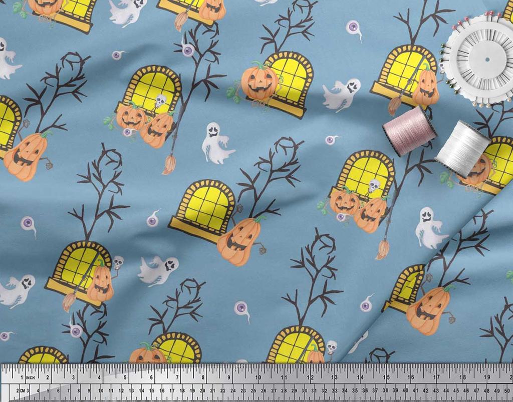 Soimoi Japonská krepová saténová látka Strašidelný dům, Dýně a Duch Halloweenská tištěná látka 1 metr 42 palců