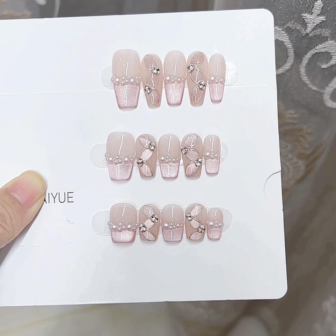 

Чисто ручная работа Фототерапия Носимые Ногти Шелковистые Стримеры Готовые Многоразовые Накладные Ногти large L