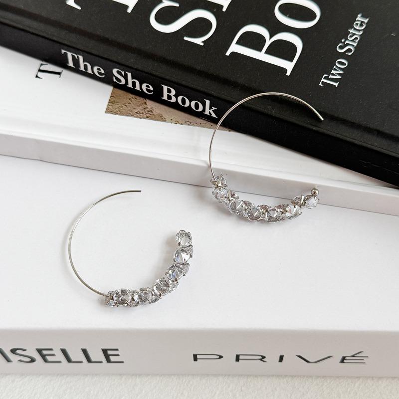 Simple Silver Sparkling Rhinestone Circle Earrings Niche Luxury Crystal Earrings For Women