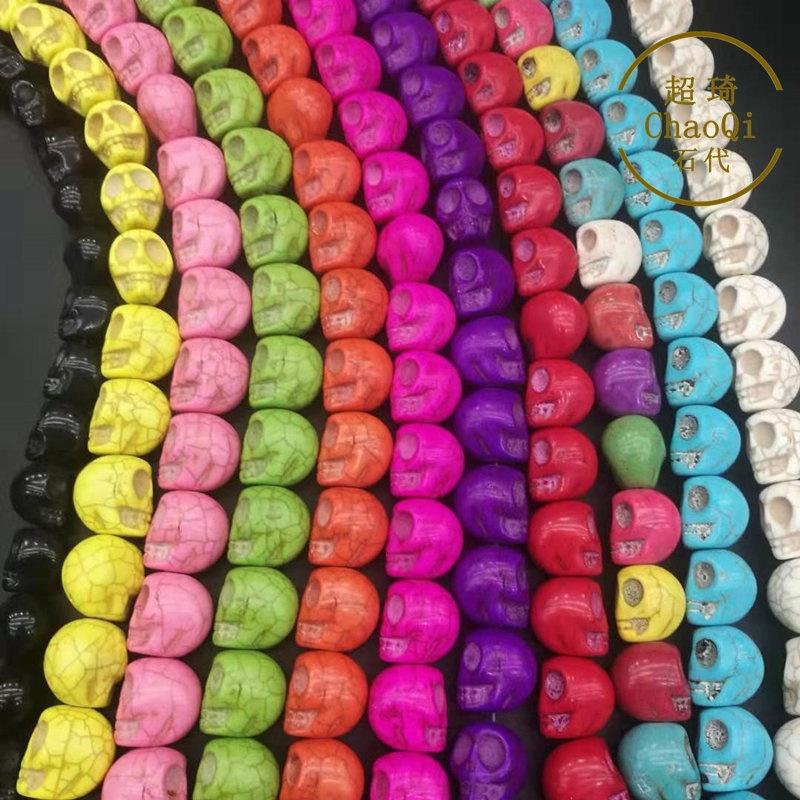 DIY Totenkopf-Form 15*18 mm Howlith Gefärbter Stein Mix-Farbe Türkis Geschnitzte Totenkopf-Form Lose Perlen, Für DIY Schmuckherstellung