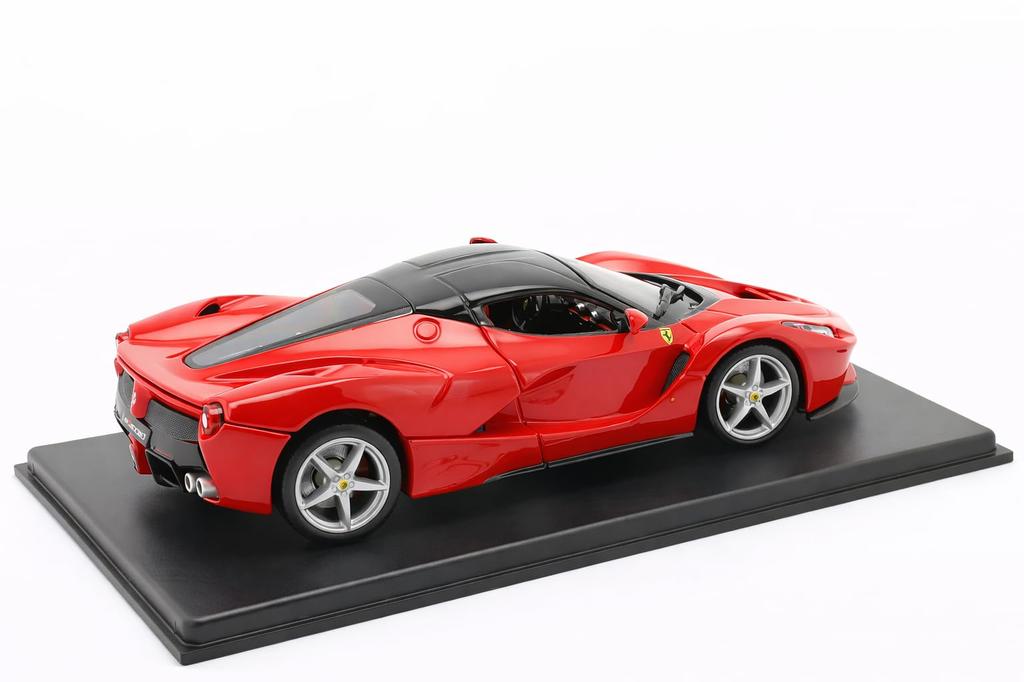 Ferrari LaFerrari 1/24 Scale Model Car 2013 (Red/Black) with Case