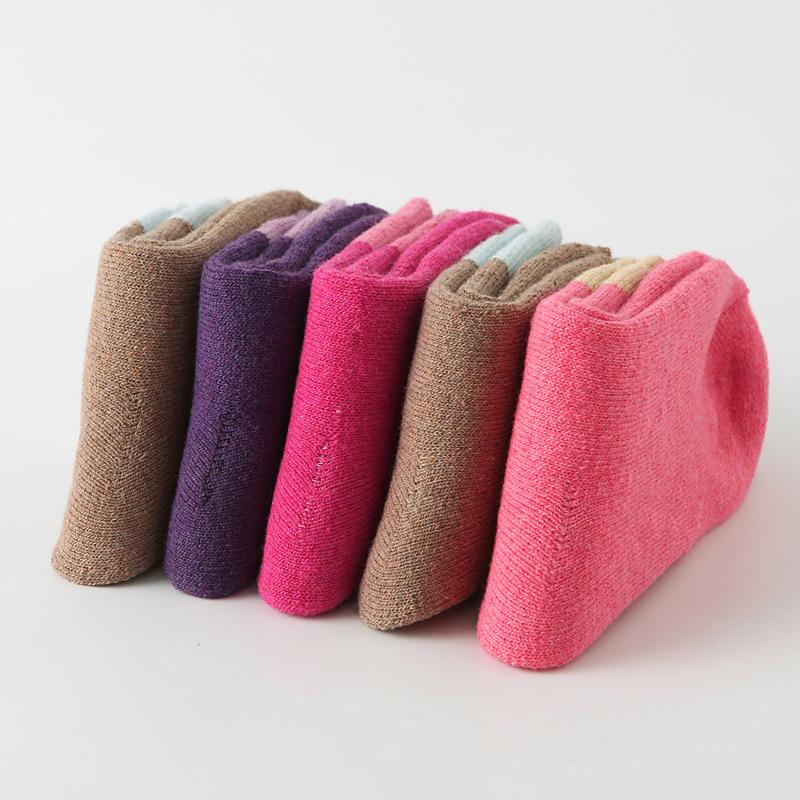 5/10 Pairs Comfortable Casual and Versatile Autumn Winter Thickened Mid Calf Wool Socks Cartoon Cat Fleece Socks Home Warmth Floor Socks